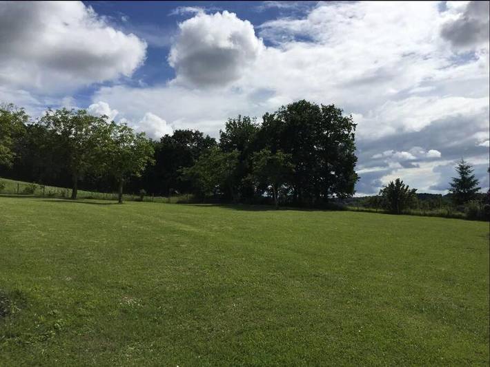 Location de vacances pour 4 personnes, avec vue ainsi que piscine et jardin, animaux acceptés dans Saint-Privat-en-Périgord - 2