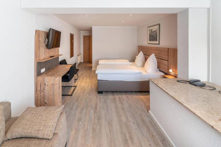 Hotel für 2 Personen, mit Balkon und Terrasse sowie Garten und Sauna in Nümbrecht - 2