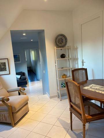Gîte pour 4 personnes, avec jardin et vue à Cairon