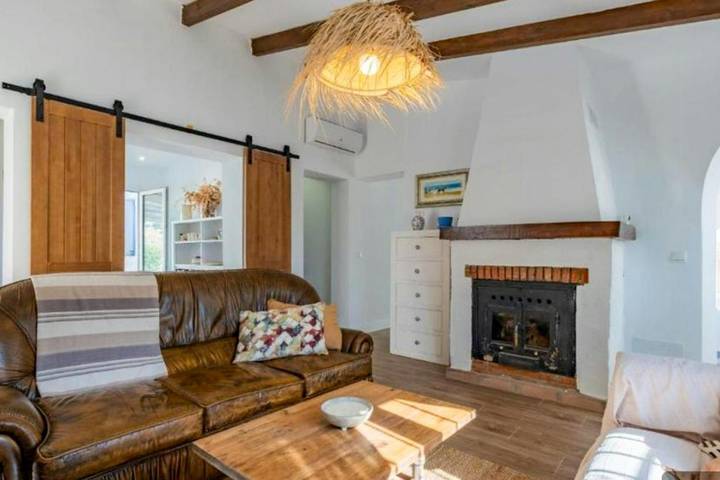 Villa im rustikalen Stil mit Pool in Alcaucín in Venta Baja, Alcaucín