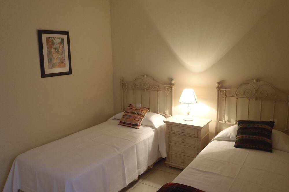 Ganze Wohnung, Luxus-Wohnung, Wifi, Leuchtturm und Strandblick, privater Pool in Solana Matorral, Pájara