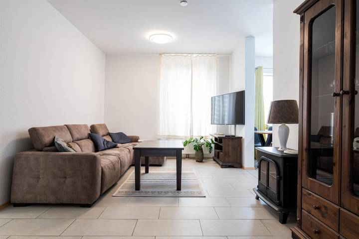 Ferienwohnung für 4 Personen, mit Terrasse und Garten in Burhave