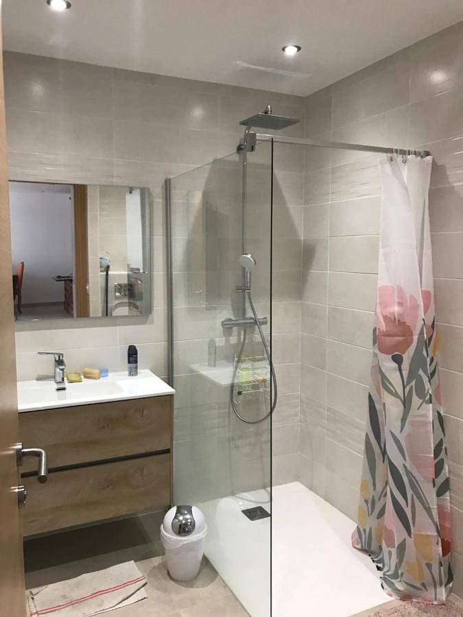 Appartement entier, One-Bedroom Apartment in Prunelli-di-Fiumorbo, Parc naturel régional de Corse