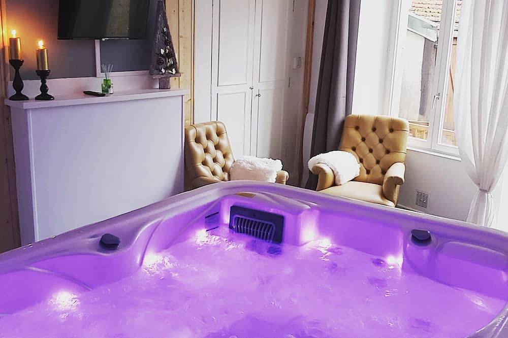 Suite Eden Jacuzzi prive in Chaumont, Haute-Marne