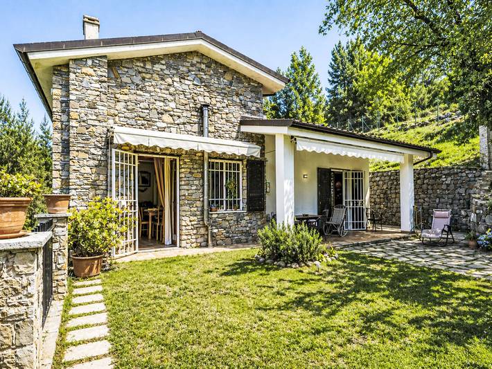 Casa vacanza per 5 persone, con giardino e terrazza nonché panorama, con animali domestici a Cervo (Liguria)