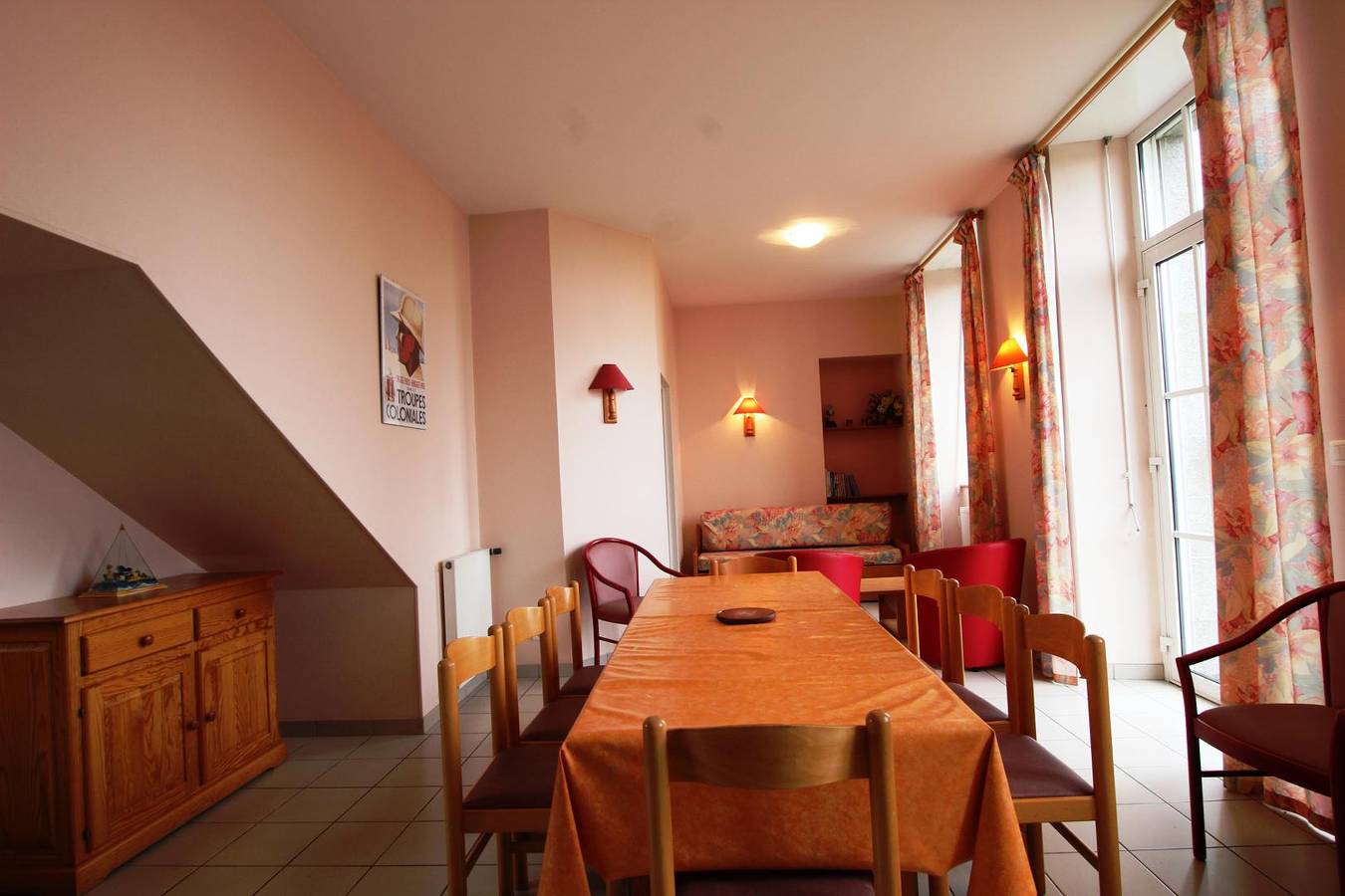 Gîte pour 10 Personnes dans Manche, Région d'Avranches