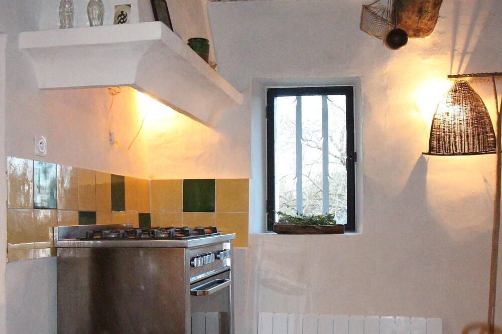 Echtes altes provenzall Steinhaus mit herrlichem Blick auf der Luberon in Reillanne, Regionaler Naturpark Luberon