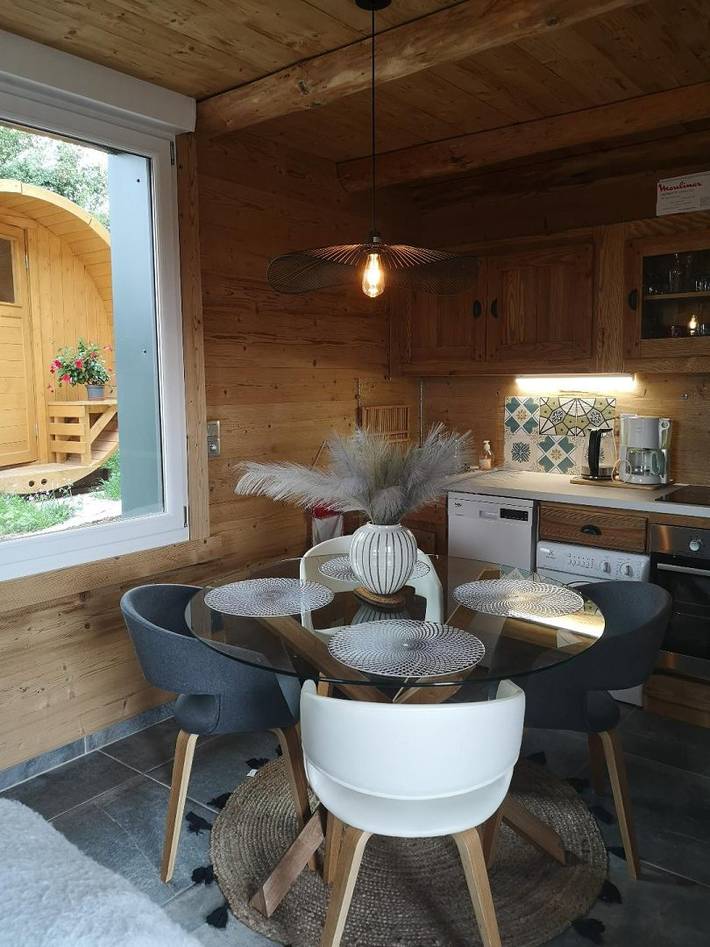 Gîte pour 4 personnes, avec terrasse ainsi que sauna et jardin à Saint-Laurent-en-Grandvaux