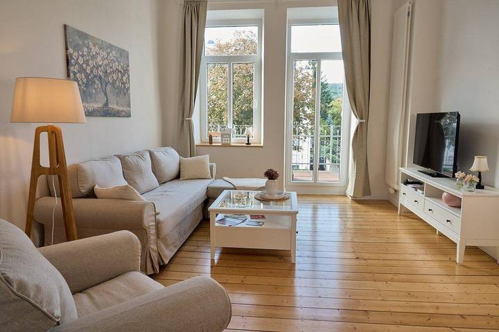 Ferienwohnung für 2 Personen, mit Balkon in Bad Neuenahr