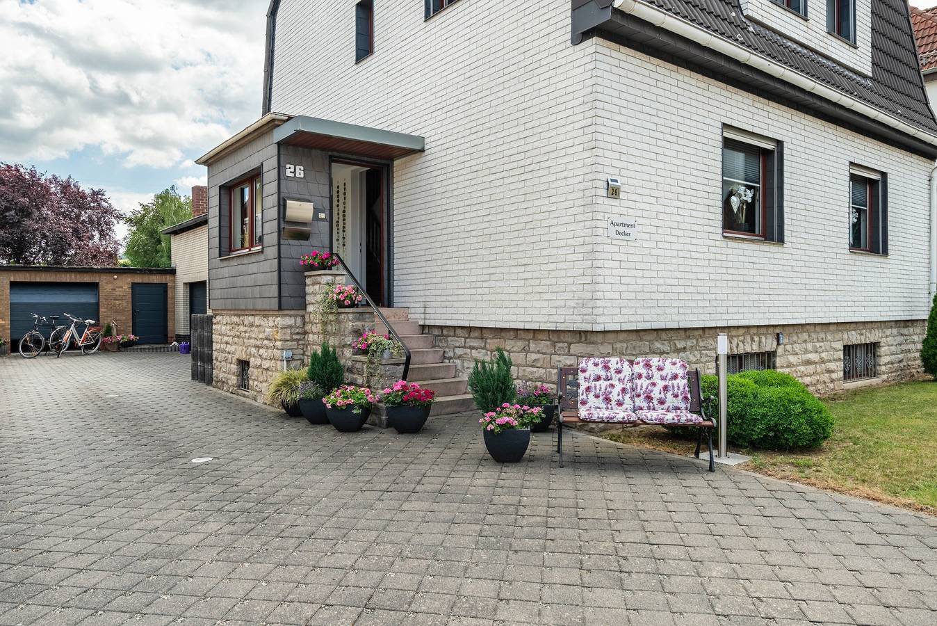 Ganze Wohnung, Apartment „Decker“ mit privater Terrasse und Wlan in Bad Salzdetfurth, Landkreis Hildesheim