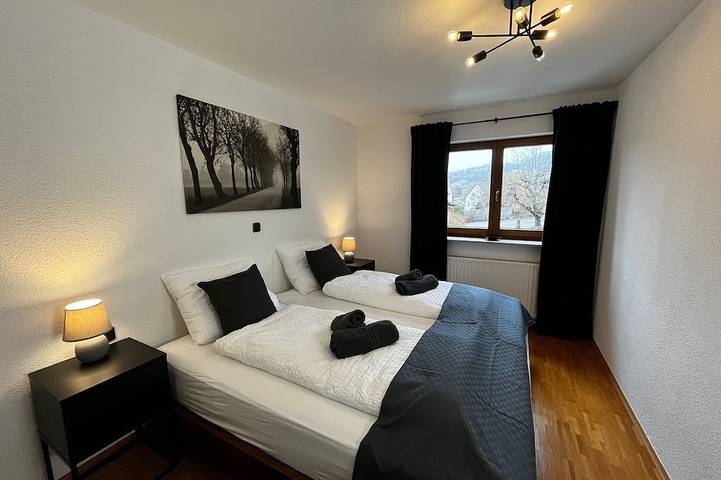 Ganze Wohnung, OhPardon! Michelbach. Luxuriöse Ferienwohnung mit Garten & Sauna. in Michelbach an der Bilz, Hohenlohe