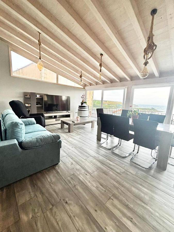 Holiday rental for 8 people, with Terrace and Garden as well as View in Santander