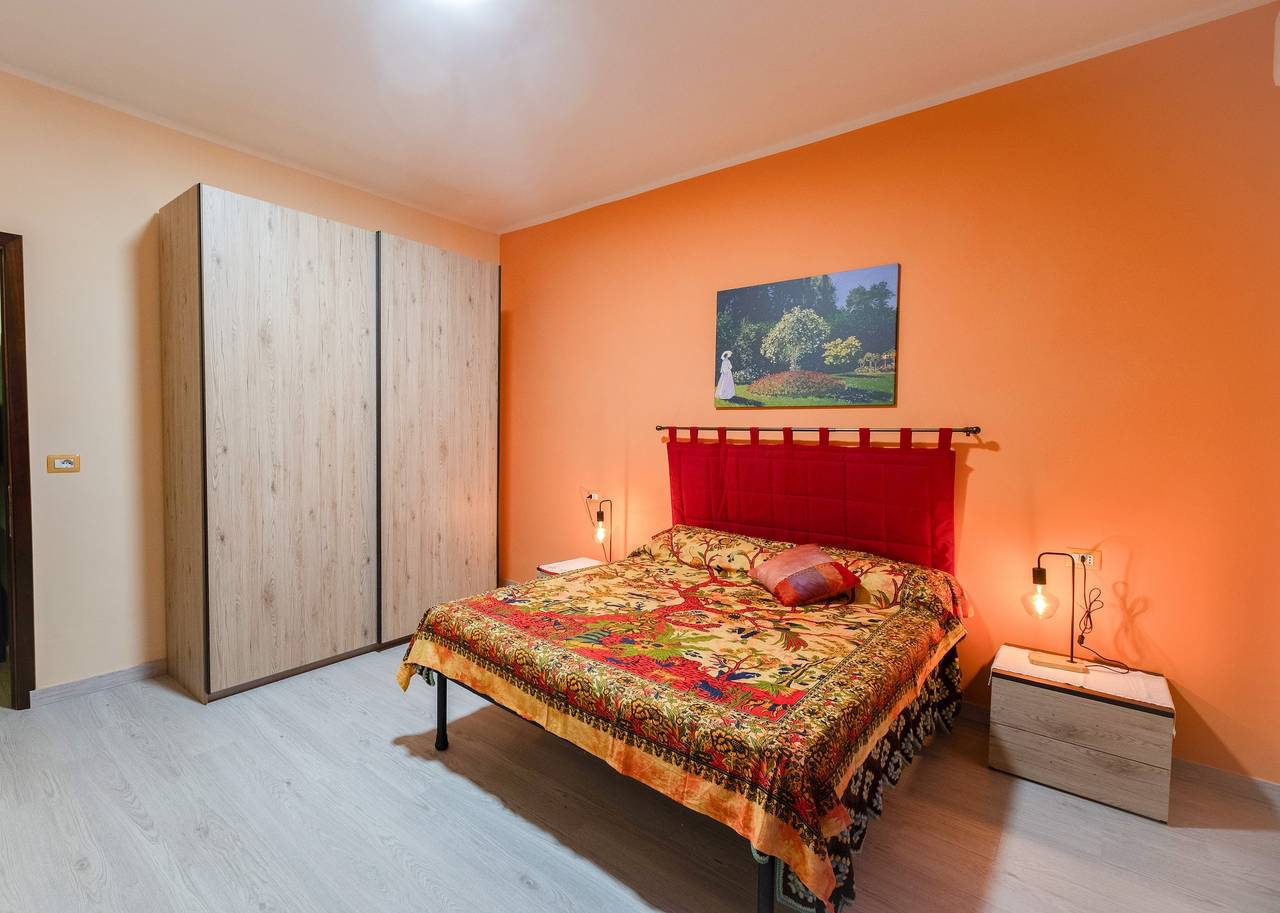 Casa Vacacional 'Monet 90mwifiparkingnetflix' con Balcón, Wi-Fi y Aire Acondicionado in Capodimonte, Lago de Bolsena