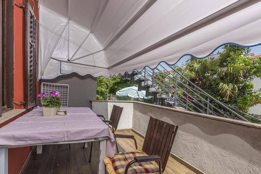 Ganze Wohnung, Apartment fur 2 Personen nur 50m vom Strand. in Novigrad, Umag und Umgebung