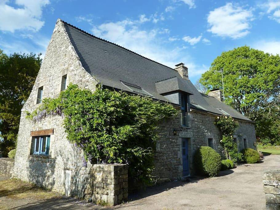 Three-Bedroom House in Pluherlin, Région de Vannes