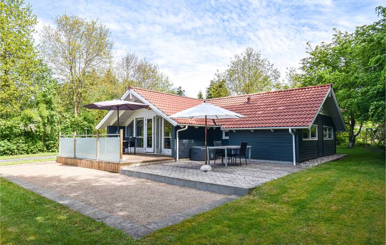 Ferieudlejning for 6 personer, med terrasse i Jegum Ferieland