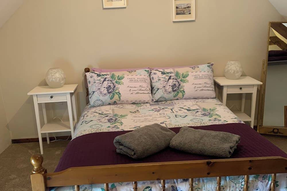 Fuchsia Cottage, Piscine chauffée, Wifi gratuit, Tv satellite, Ferry Discount in Plouguenast, Cotes-d'Armor