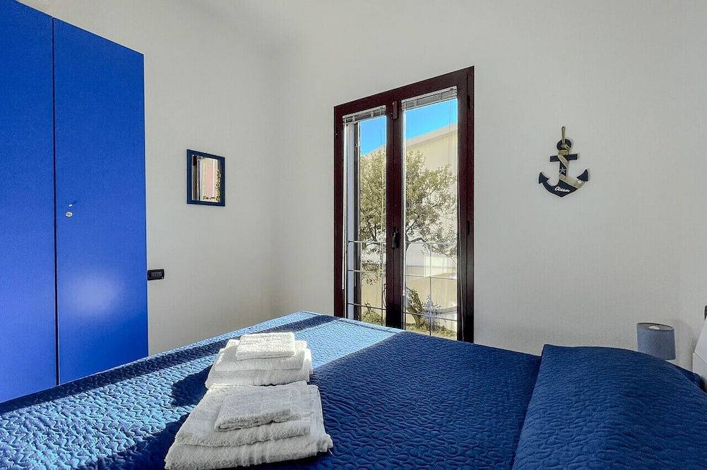 Entire apartment, Seabird Apartment in La Caletta, Siniscola
