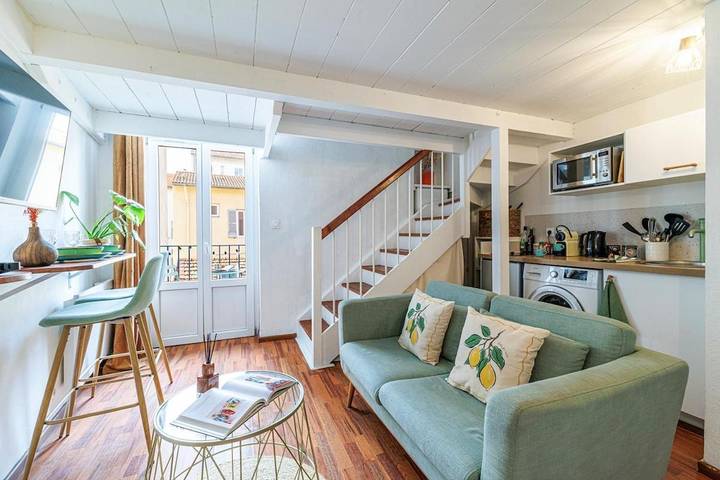 Gîte pour 2 personnes, avec balcon, animaux acceptés dans Bowling Acropolis Nice