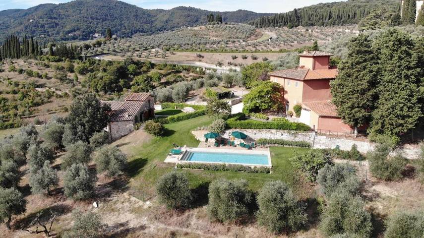 Agriturismo per 2 persone, con Giardino e Piscina a Rignano sull'Arno