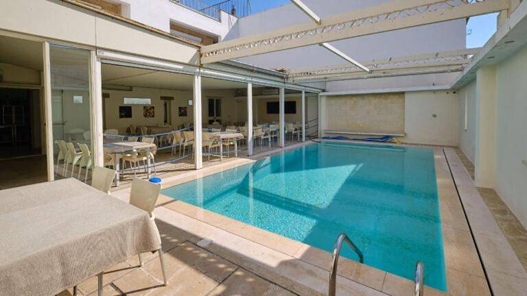Appartamento per 3 persone, con Balcone e Piscina a Felline