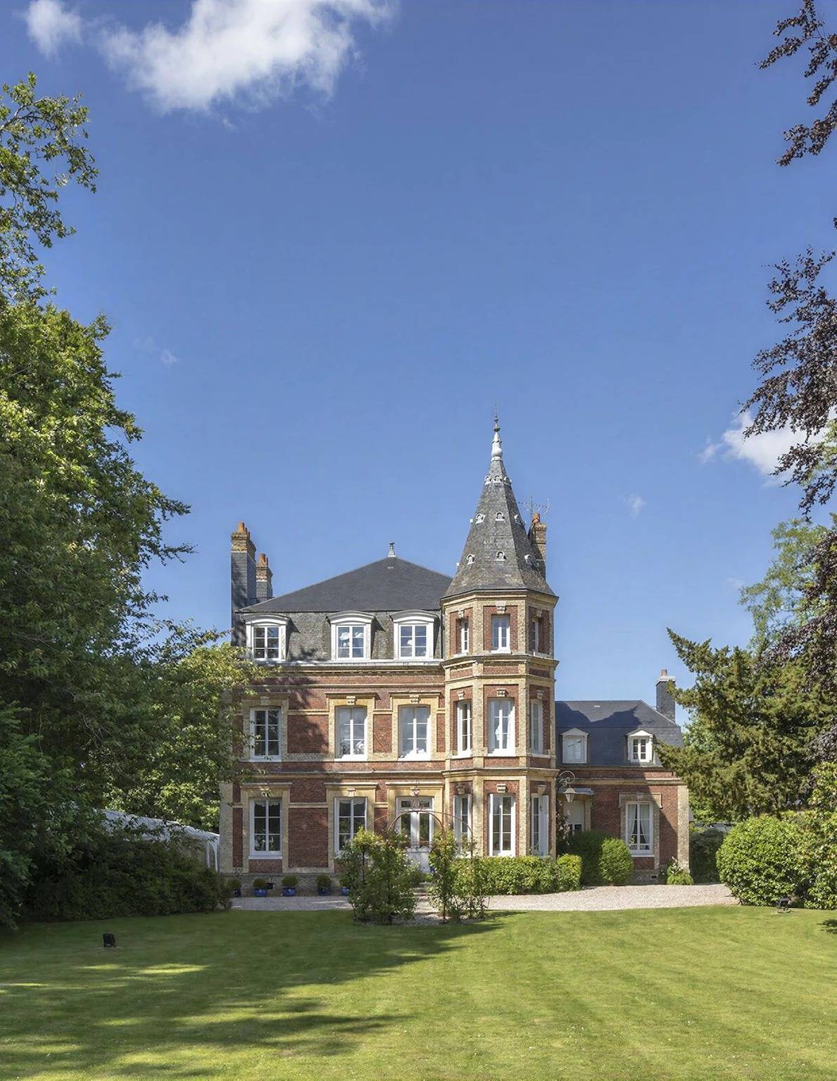 Château pour 33 personnes avec jacuzzi in Luneray, Région de Dieppe