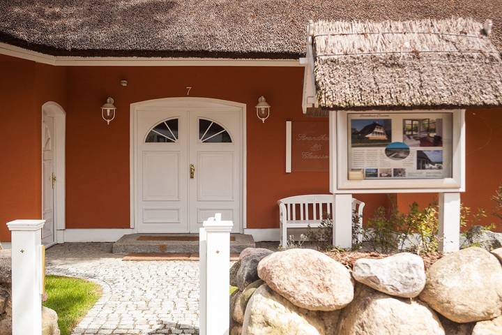 Ferienwohnung für 2 Personen, mit Sauna und Terrasse in Ahrenshoop