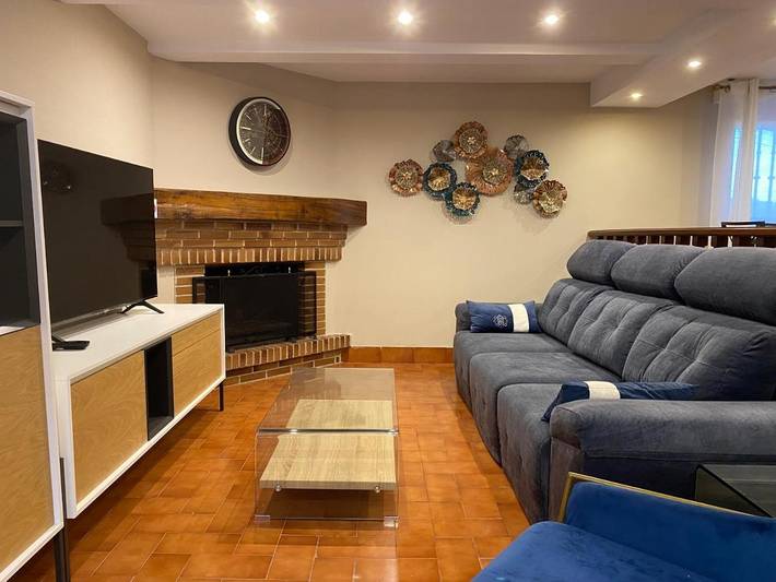 Casa de vacaciones para 16 personas, con balcón y vistas en Rioja Alta