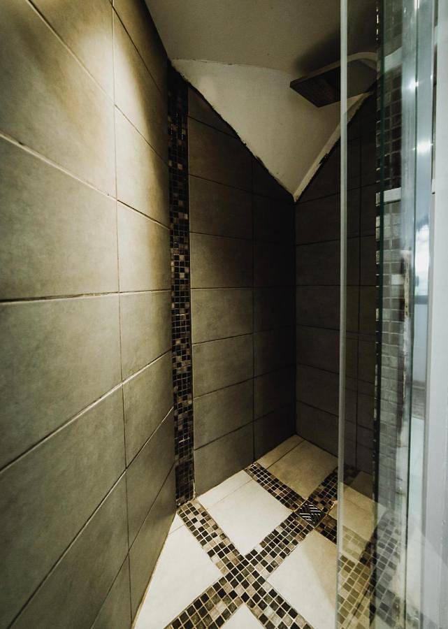 Gîte pour 2 personnes, avec terrasse ainsi que vue et sauna à Gesves - 3