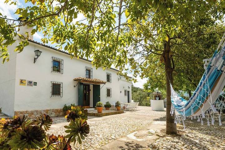 Holiday home for 9 people, with garden and hot tub, with pets - 1