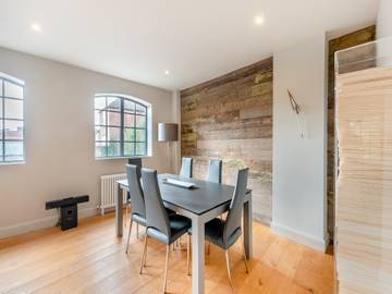 Holiday Rental for 6 People in Chichester, West Sussex, Photo 3