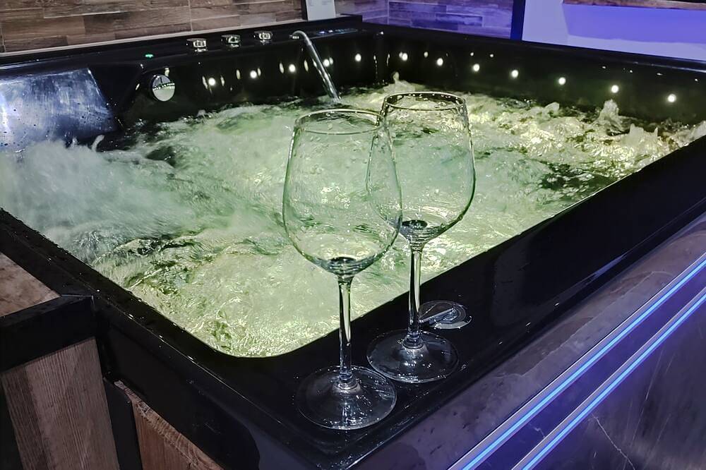 Entire apartment, Hammam & balneotherapy Charming apartment in Roquevaire, Marseille region