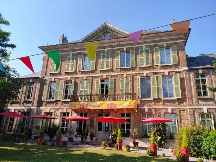 Location de vacances pour 2 personnes, avec Terrasse ainsi que Jardin et Vue à Caudebec-en-Caux