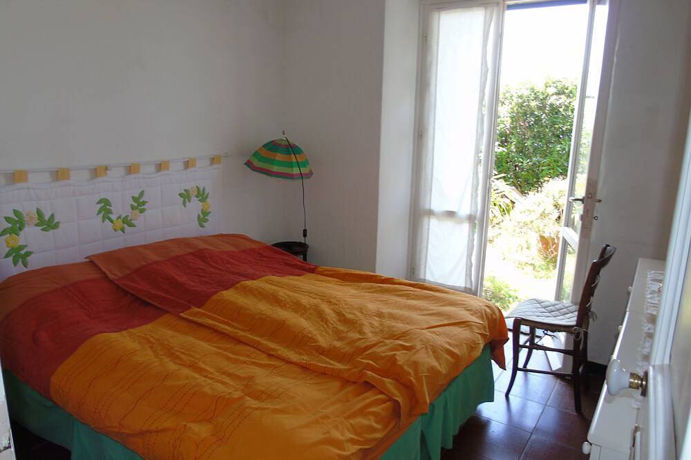 Appartement entier, Cà Gialla à Bonassola votre terrasse avec vue sur la mer et les étoiles in Bonassola, Riviera di Levante