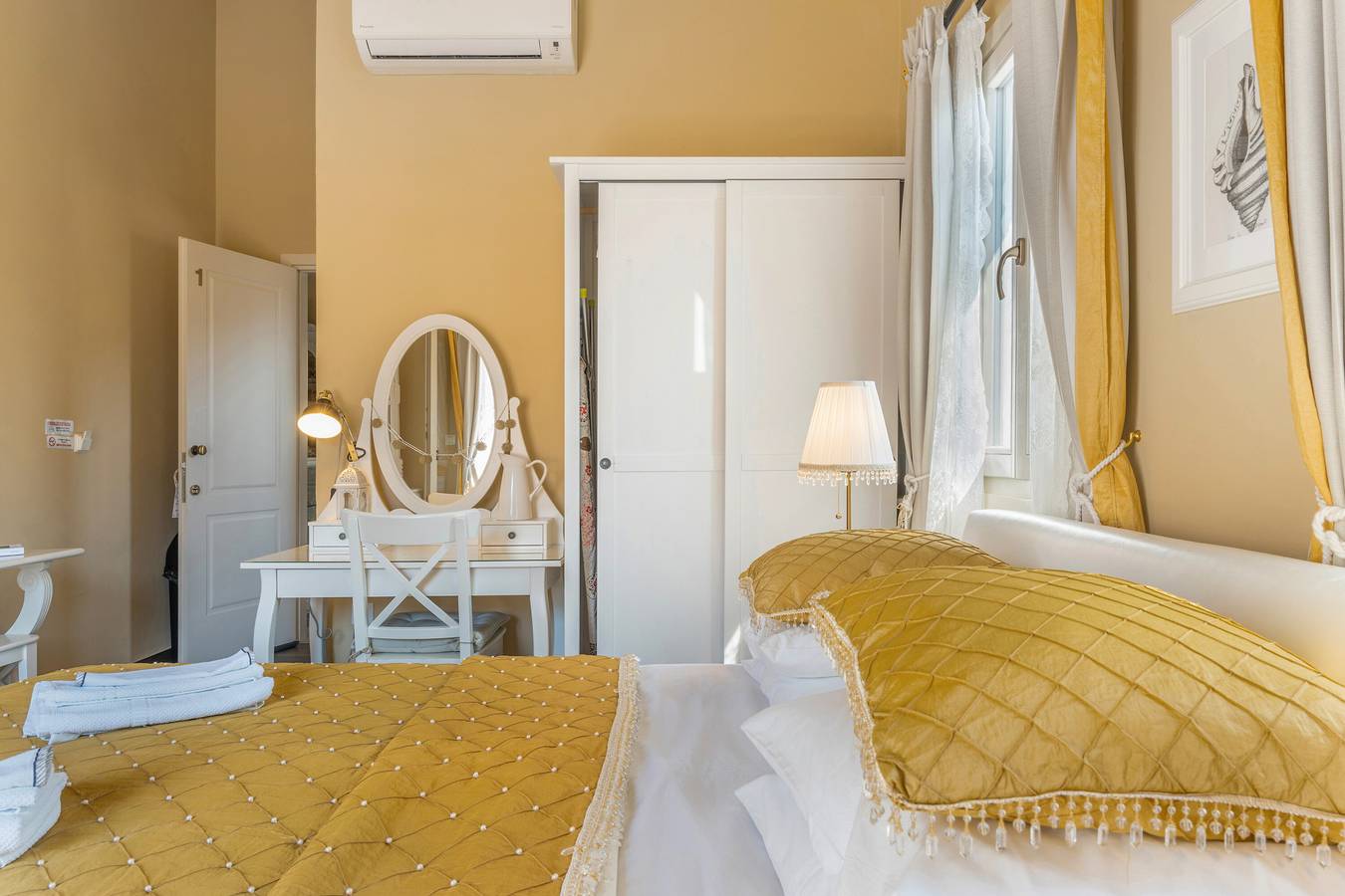 Studio 'No 1 Double Symi Nautilus' with Sea View, Wi-Fi and Air Conditioning in Ano Symi, Rhodes