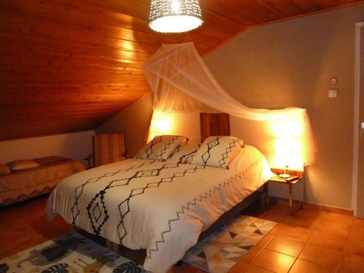 Chambre d’hôte pour 2 personnes, avec jacuzzi et terrasse ainsi que jardin et piscine dans Piton de la Fournaise - 4
