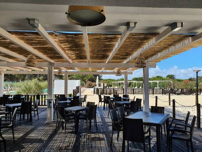 Mobil home pour 5 personnes, avec terrasse et piscine à Arborea - 4