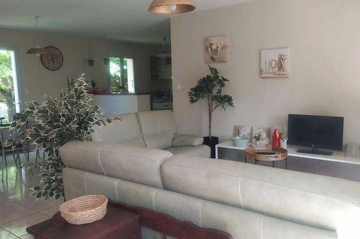 Ferienhaus für 6 Personen, mit Terrasse und Garten