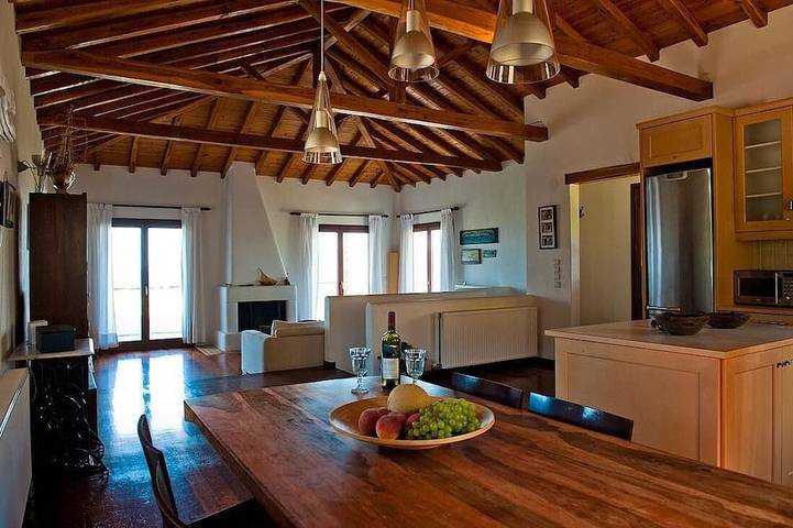 Villa avec piscine privée et vue sur la mer Égée in Kalyvia, Sporades