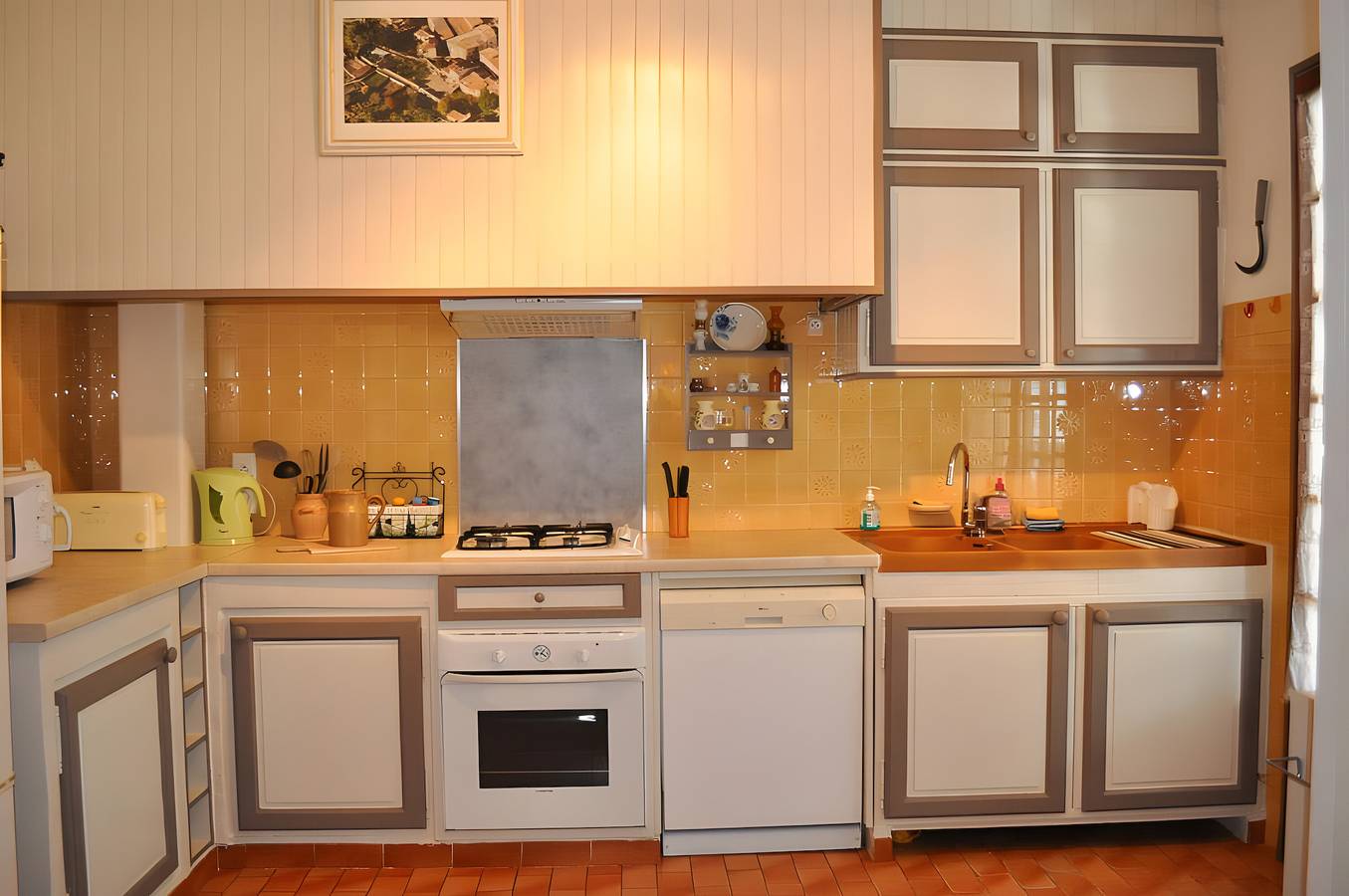 Casa de vacaciones 'Marion' con piscina compartida, terraza privada y Wi-Fi in Allemagne-en-Provence, Parc naturel régional du Verdon