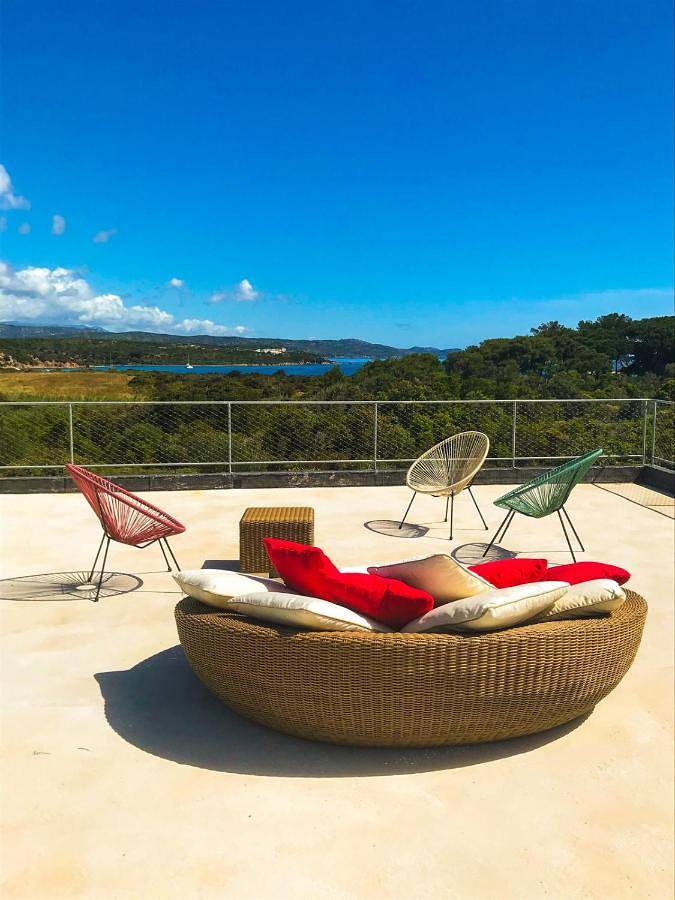 Villa pour 8 personnes, avec Terrasse et Jardin ainsi que Piscine et Vue