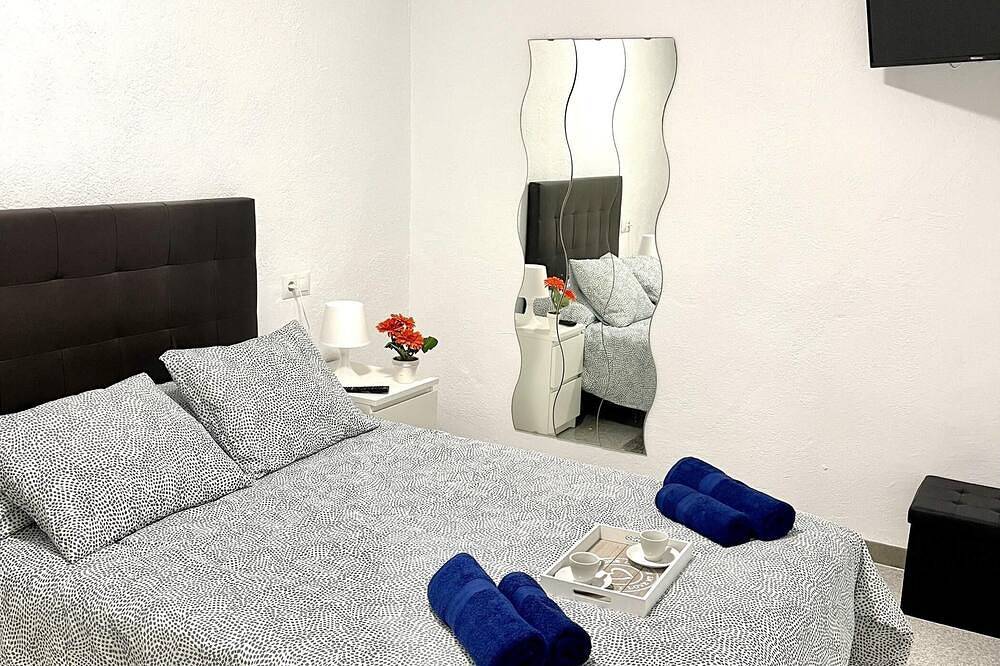 Ganze Wohnung, Apartbeach Oasis Your Paradise With Tropical Pool, Jacuzzi in Riudoms, Costa Dorada