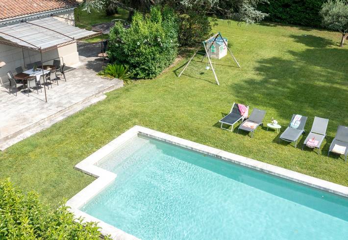 Location de vacances pour 10 personnes à Saint-Étienne-du-Grès