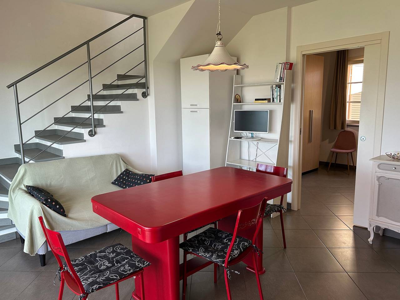 Ferienhaus „Appartamento Il Nespolo“ mit privater Terrasse, Wlan und Klimaanlage in Pontedera, Pisa Provinz
