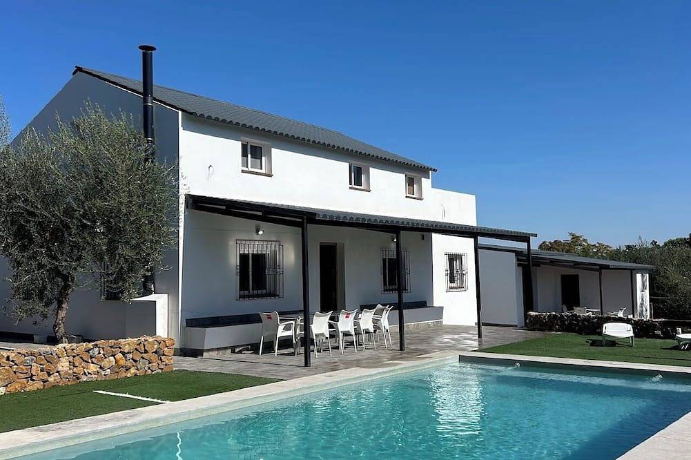El Olivo Rural Refuge Perfect for enjoyment in Arahal, Sevilla Provinz