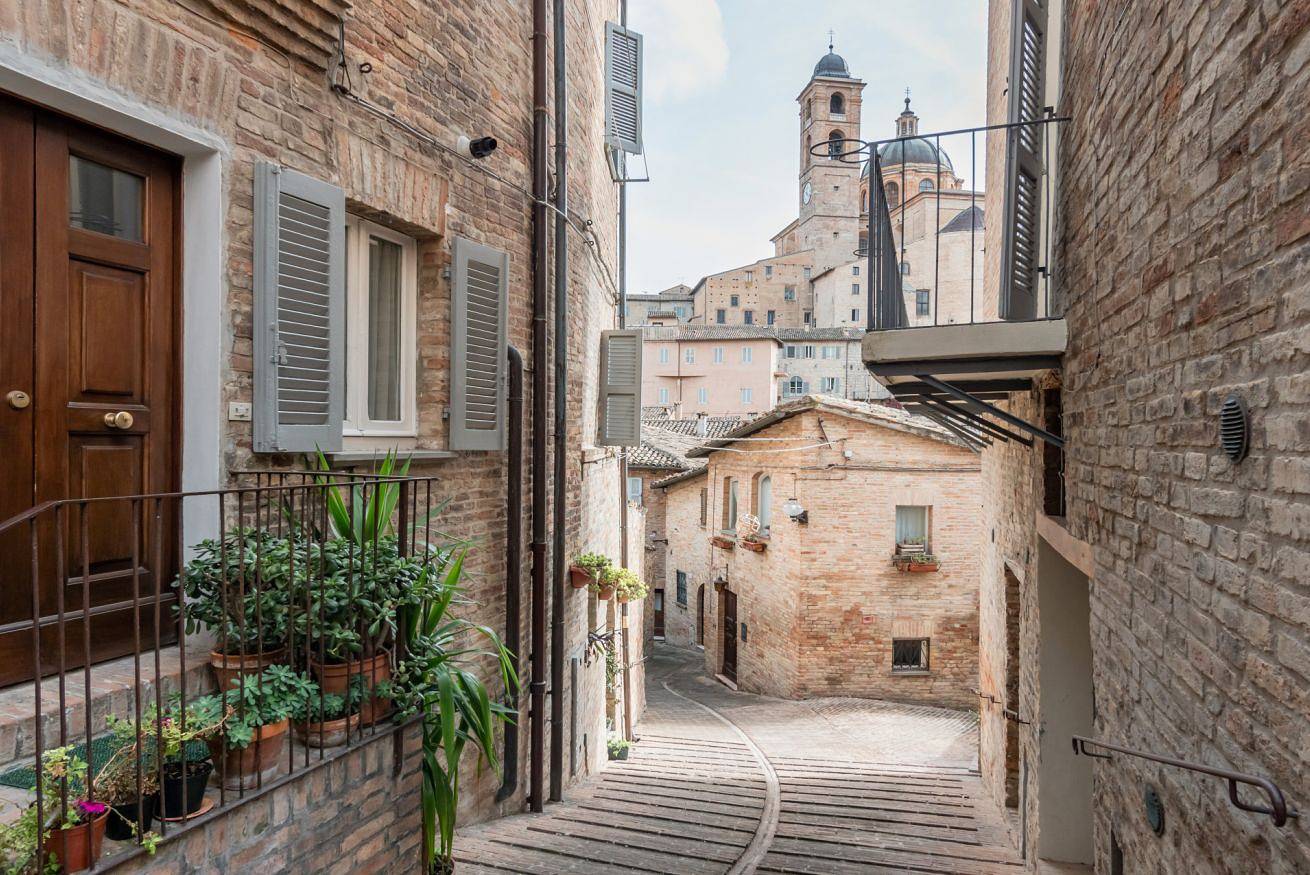 Apartamento entero, Urbino Historical Central Studio Flat in Urbino, Valle del Metauro