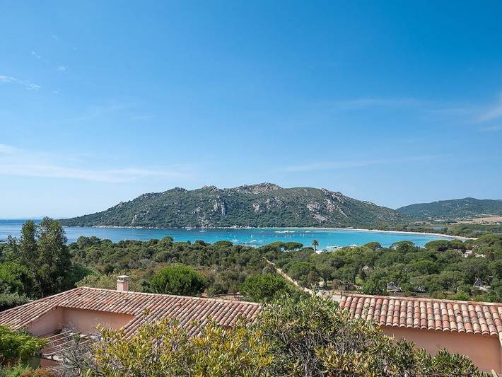 Maison de vacances pour 6 personnes, avec Terrasse et Piscine dans Santa Giulia