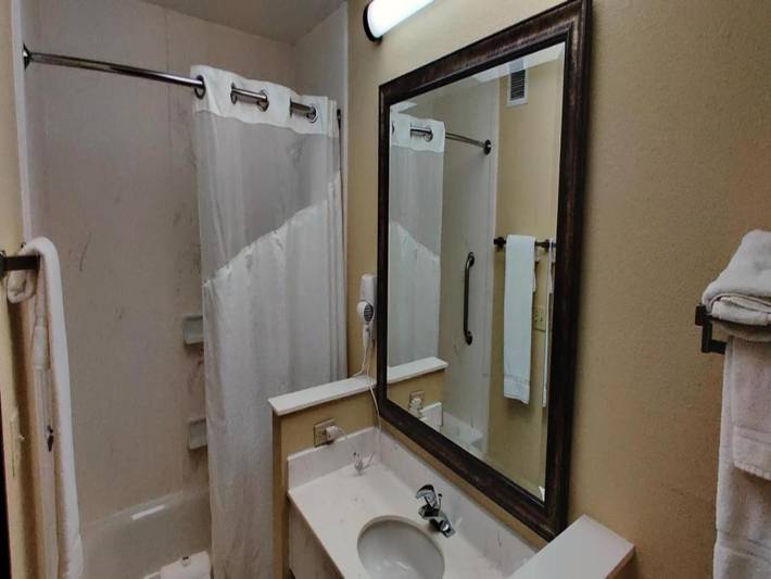 Apartamento entero, 2 camas tamaño queen. No fumadores. in Condado de Gwinnett