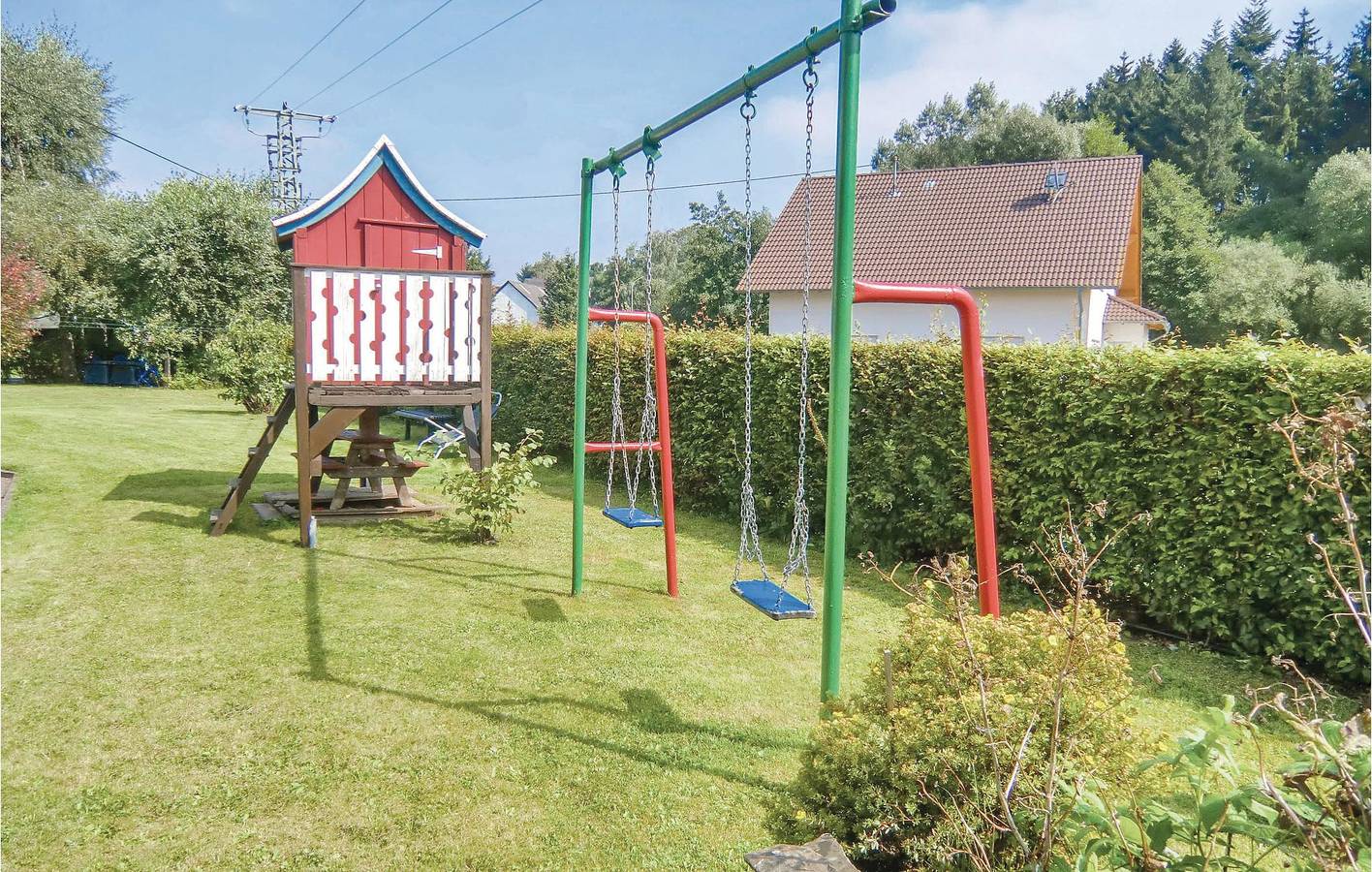 Ganze Ferienwohnung, Erdgeschosswohnung mit WiFi, TV, Parkplatz & Terrasse 1km nach Duppach in Duppach, Vulkaneifel
