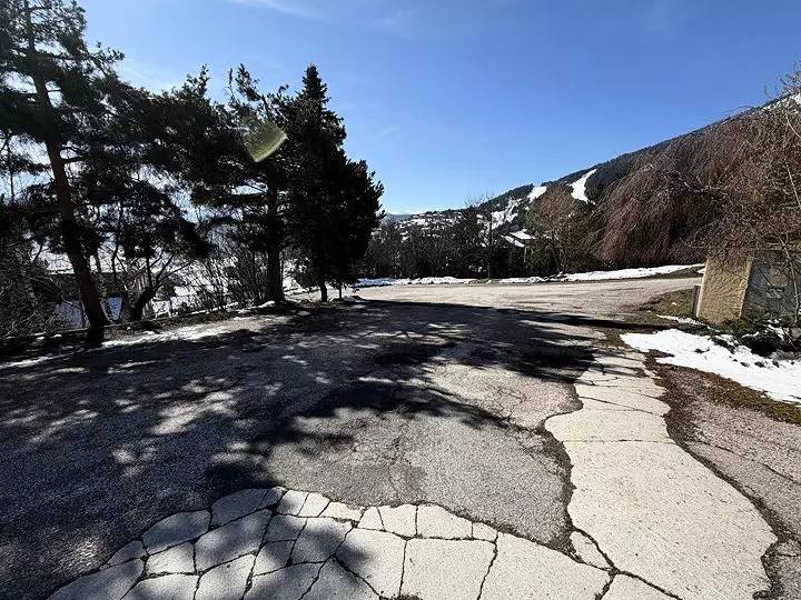 Studio entier, Studio cabine pour 4 personnes avec une magnifique vue sur le vieux village et les pistes in Les Angles, Parc naturel régional des Pyrénées catalanes